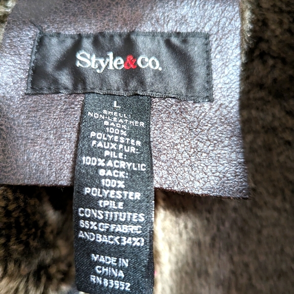 Women's Large aged brown coat with faux fur lining - Picture 6 of 10